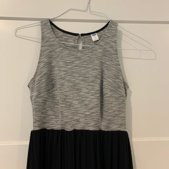Old Navy Causal Dress - Picture 2 of 3